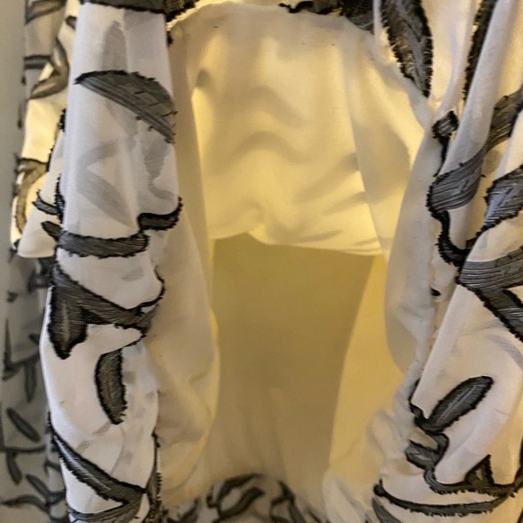 ALFANI Women’s Flare Sleeves with Under-Top Attached Tops - Picture 3 of 5